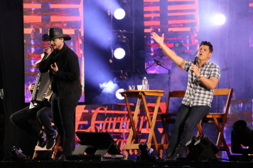 Show com Carreiro e Capataz