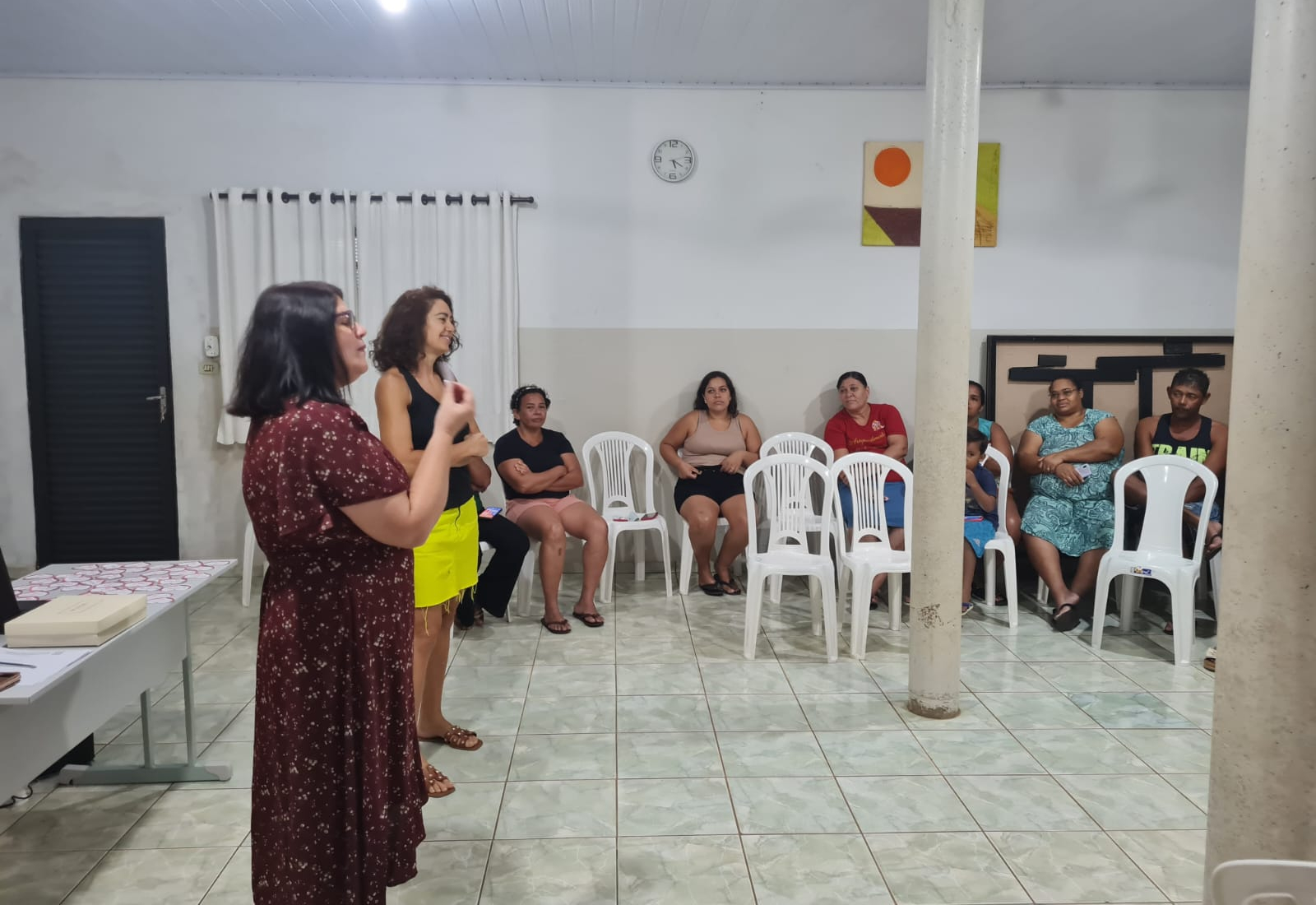 CRAS celebra Dia Internacional da Mulher em encontro do PAIF.