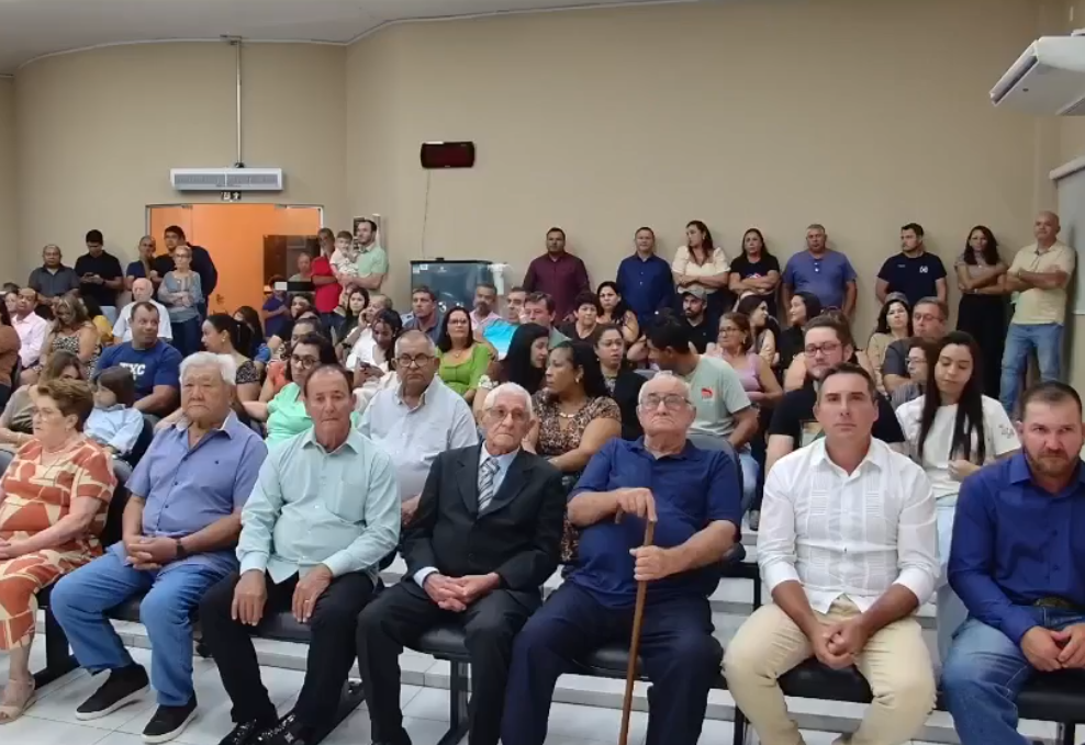 Homenagens Marcam a Entrega da Medalha 19 de Maio na Câmara Municipal de Ubarana